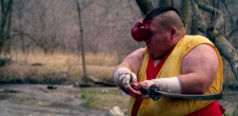 Te prapadesti de ras: Aceasta este varianta "real life" de la Fruit Ninja VIDEO :))