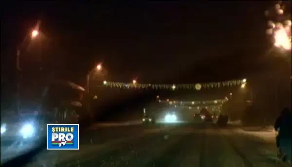 Cod portocaliu de ninsori si vant puternic in cinci judete din Romania