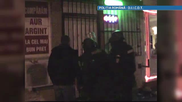 Reportaj cu camera ascunsa. Magazinele de etnobotanice se redeschid sub diferite paravane