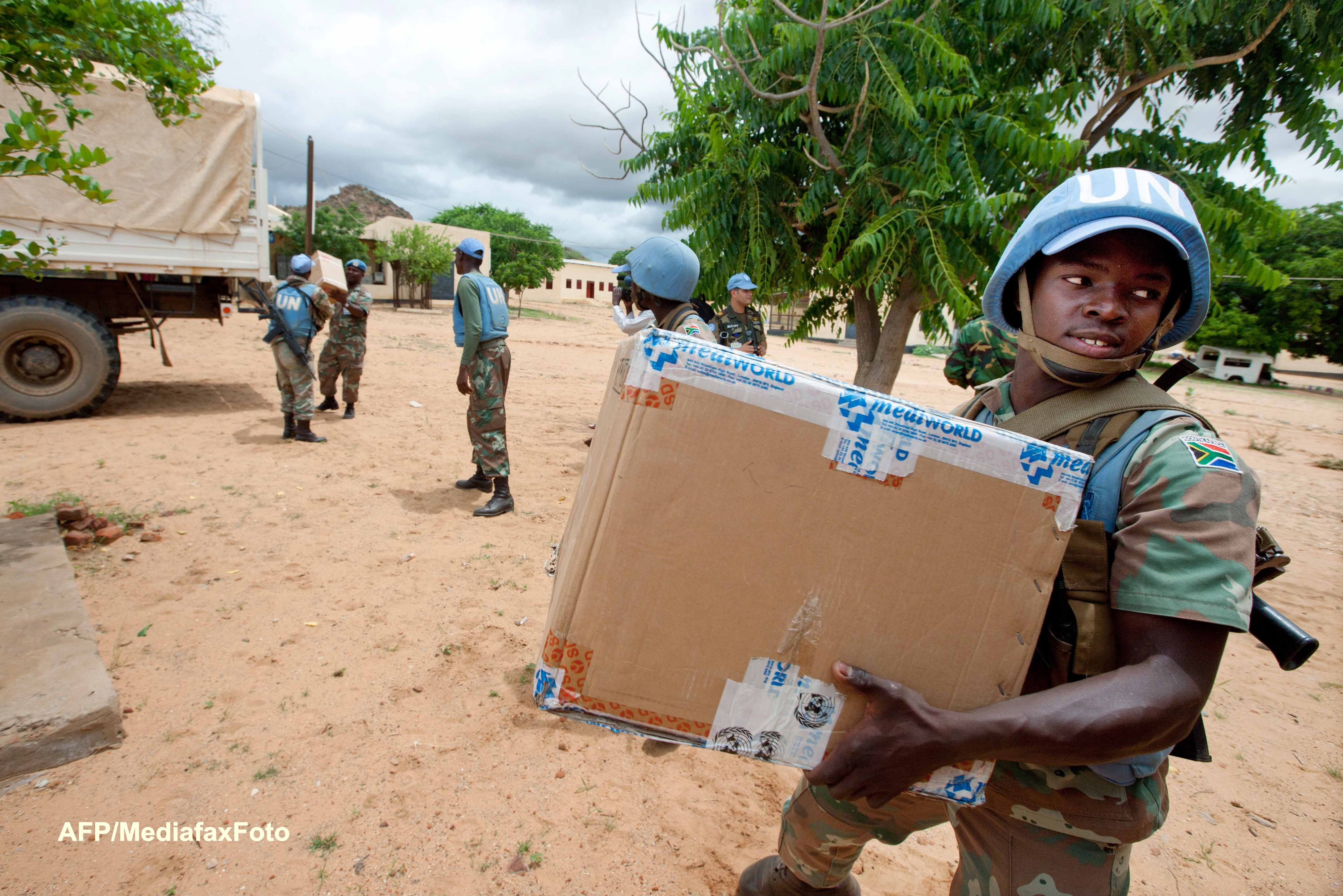 Un soldat al fortei de pace ONU din Darfur si-a ucis trei colegi, apoi s-a sinucis