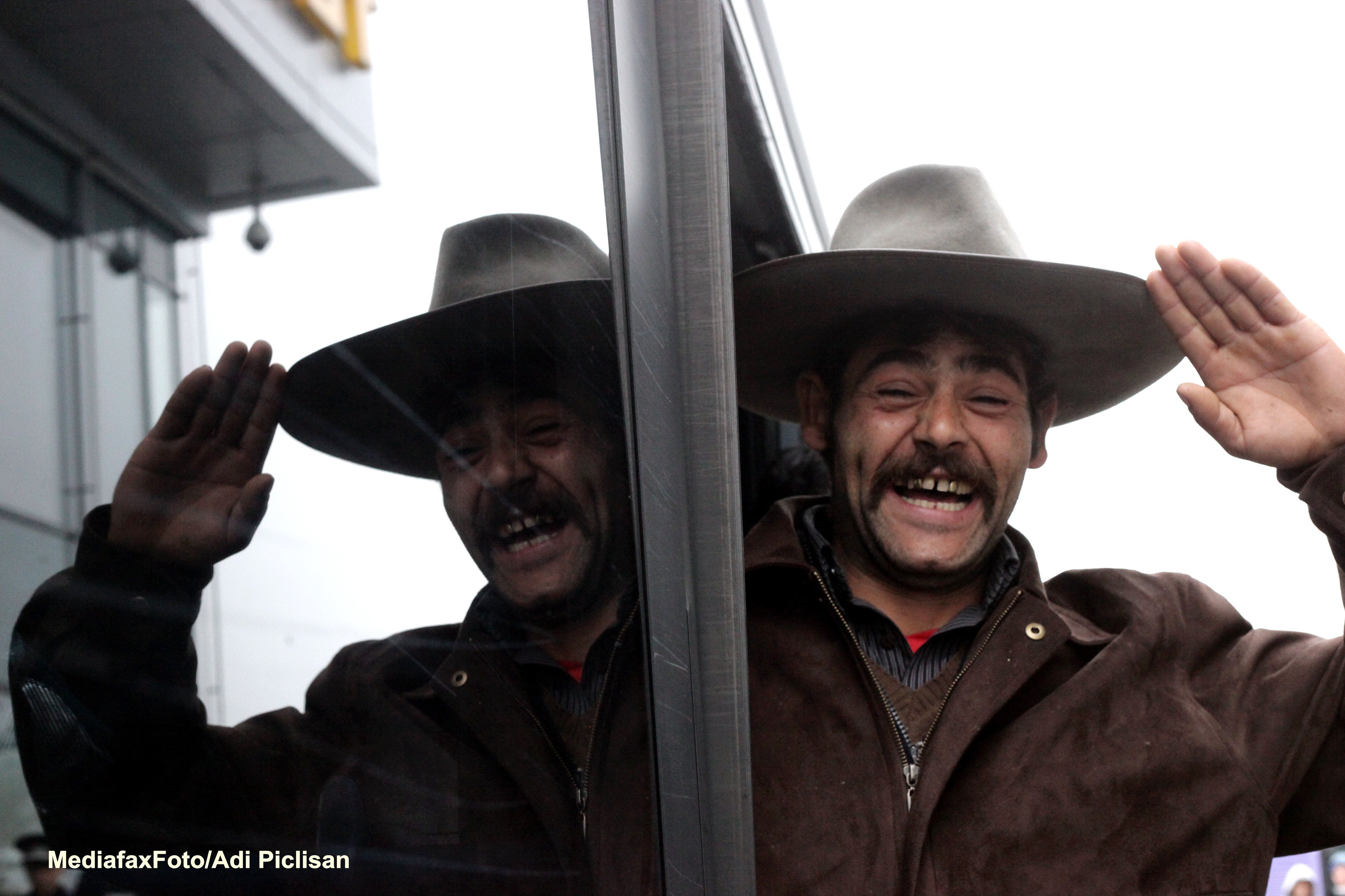 Englezii sunt extrem de ingrijorati: "29 de milioane de bulgari si romani vor putea locui in Anglia"