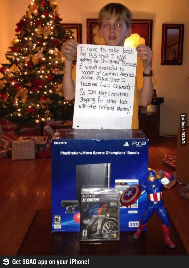 Pedeapsa primita de un copil, chiar inainte de Craciun. Poza care a starnit mii de comentarii. FOTO