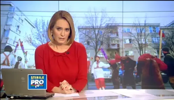 Povestile oamenilor care au facut din traditia colindului o afacere. Cat castiga in aceste zile