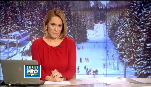 Ajun de Craciun pe schiuri, in Valea Prahovei. Peste o mie de oameni au fost azi pe Partia Clabucet