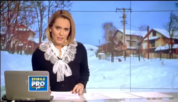 Dupa ce au multumit prin rugaciune pentru tot ce au, copiii din Valea Screzii au pornit la colindat