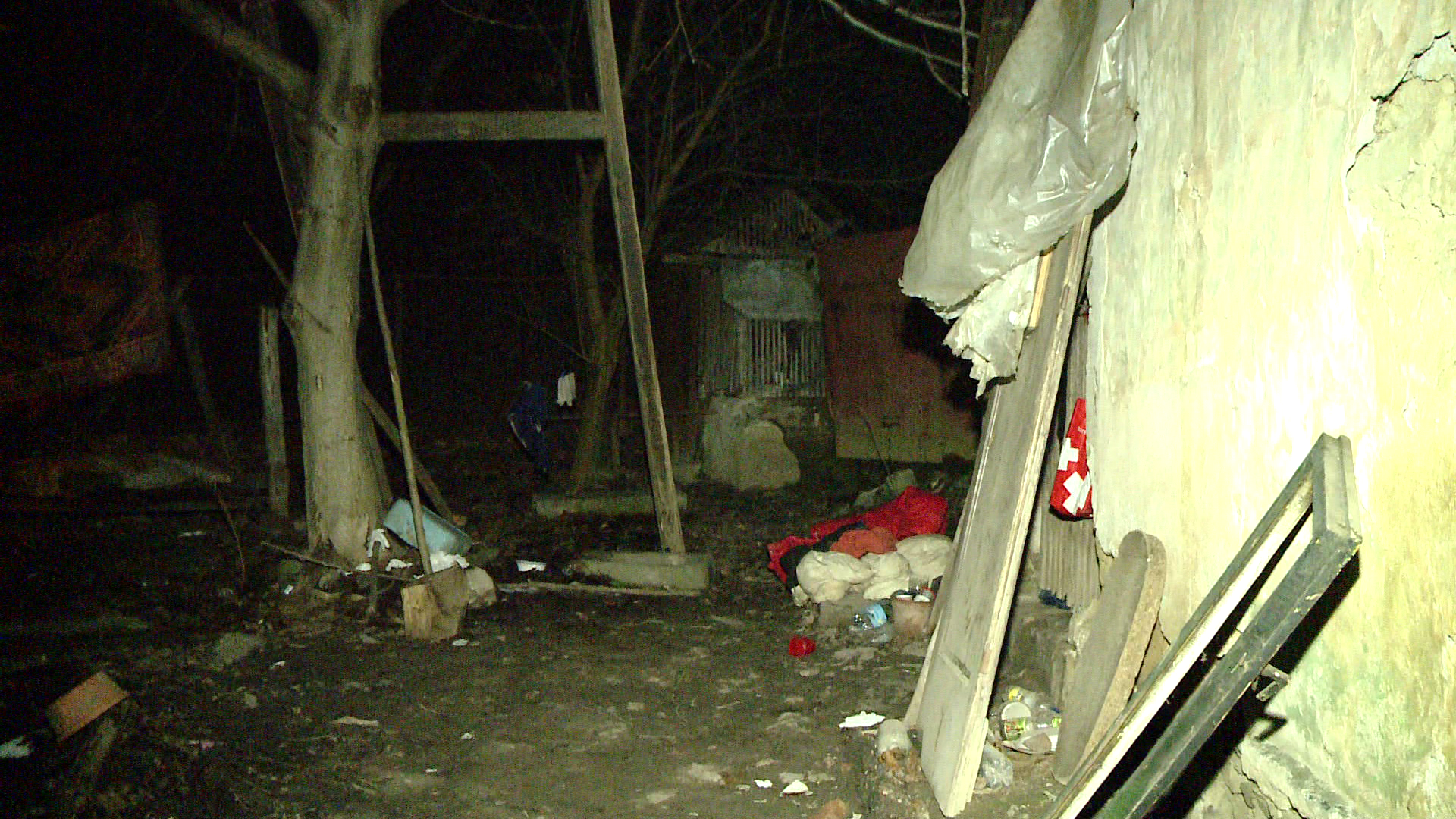 Crima infioratoare in Bocsa, in a doua zi de Craciun. O femeie de 73 de ani a fost ucisa