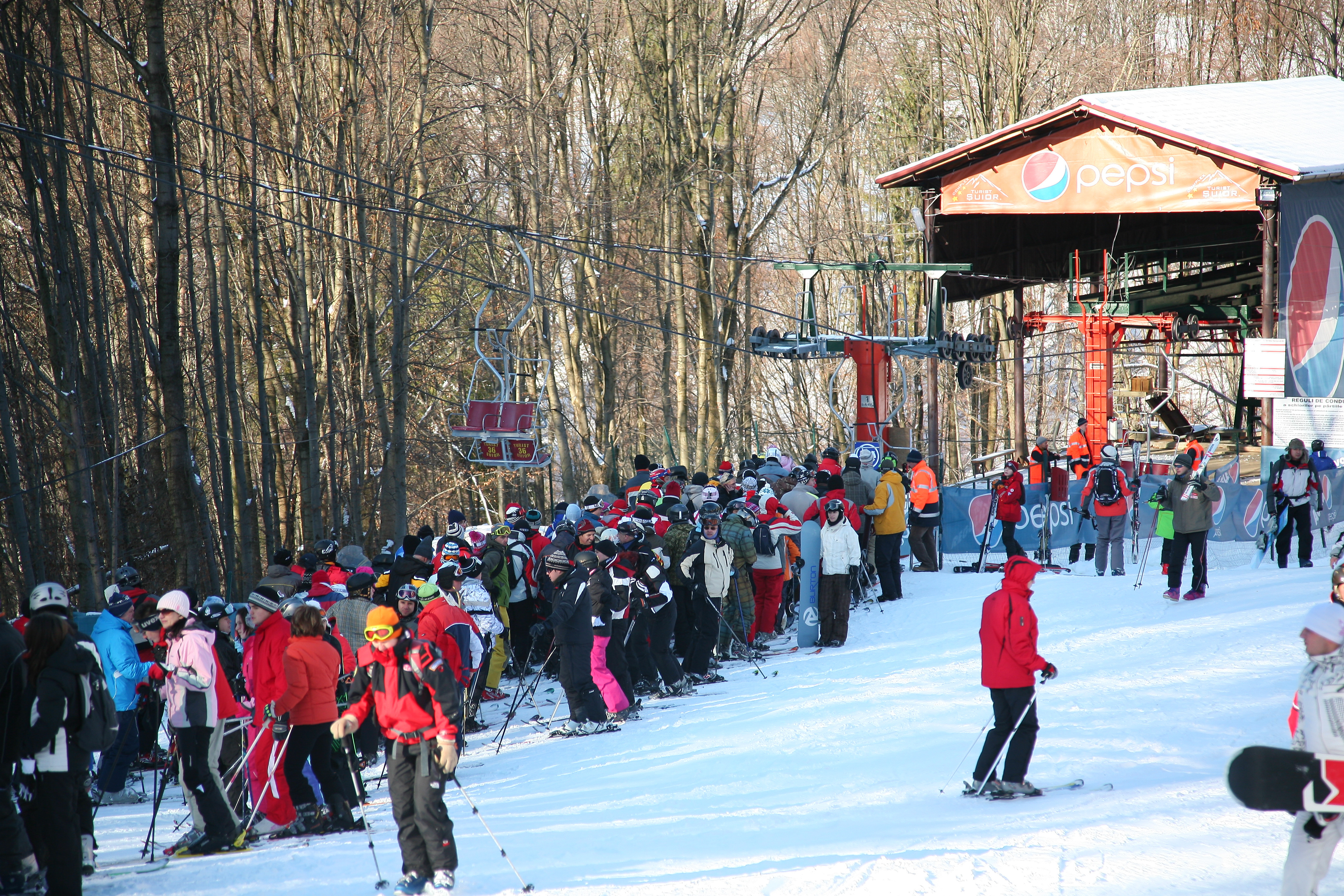 Incident dramatic pe partia Suior din Maramures. Un schior si-a pierdut viata dupa o miscare gresita