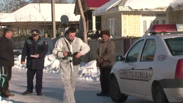 O sticla de tuica lasata la intamplare de un vecin i-a adus moartea unui baiat de 16 ani din Vaslui