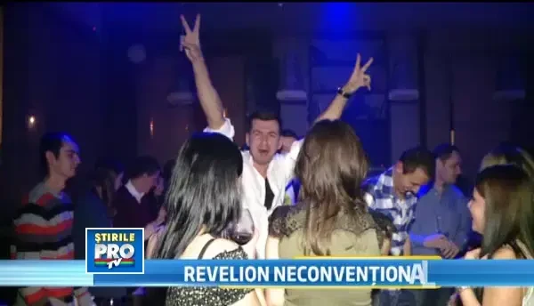 Revelion stil Hollywood la Castelul Cantacuzino. Turistii platesc pentru a fi urmariti de paparazzi