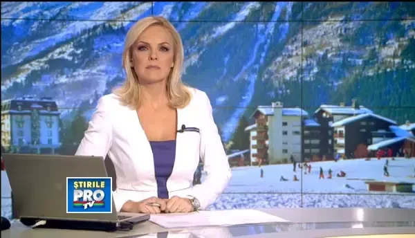 Colindatorii alungati de criza din orase ii urmeaza pe oamenii cu dare de mana la munte