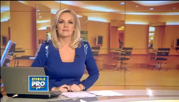 Cate ore au petrecut femeile in saloane in ajun de an nou. "Fac si masaj, vreau sa arat bine"