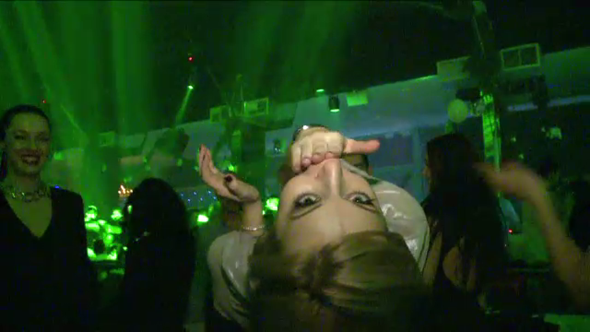 Nota de plata a ajuns si pana la 5.000 de euro in cele mai luxoase cluburi din Romania