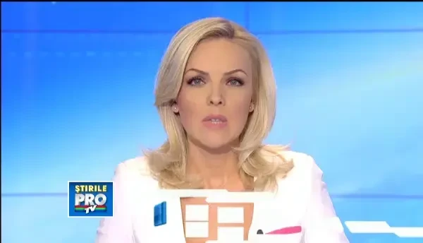 Operatiune dramatica de salvare cu final fericit. Un cal inhamat la caruta a cazut intr-o groapa