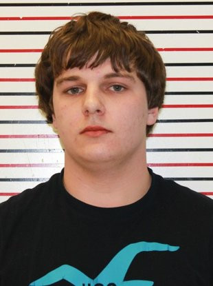 Cel mai stupid gest din istoria Facebook. Politistii l-au arestat imediat pe adolescent