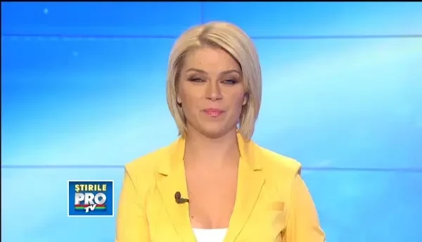 Traditii de Boboteaza. Credinciosii au venit de la 6 dimineata la Mitropolie pentru apa sfintita