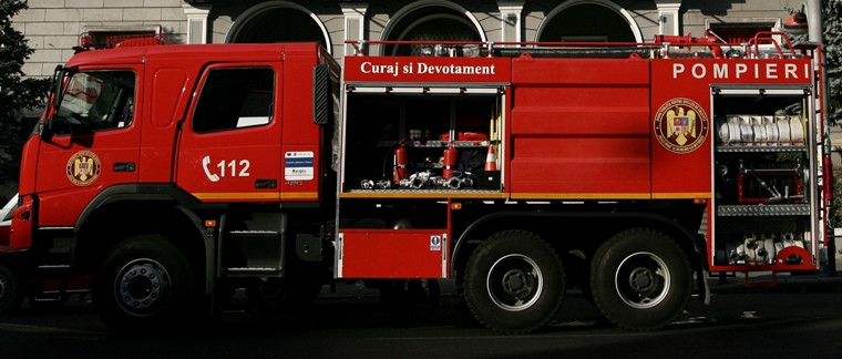 Incendiu la Spitalul Judetean din Timisoara. Usa unei magazii a luat foc