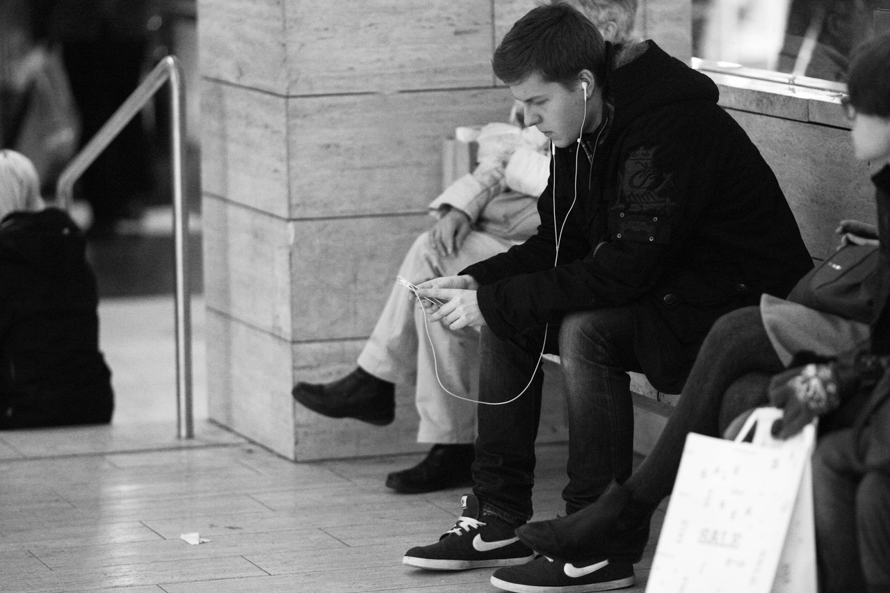 Motivul pentru care oamenii nu se mai uita in sus! FOTO