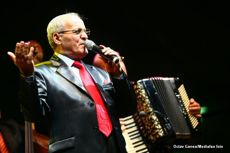 Nelu Ploiesteanu, internat pentru probleme respiratorii. Medicii il mai tin in spital cateva zile