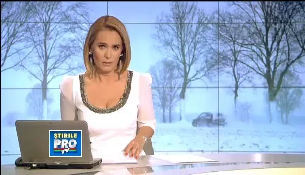 Moldova, din nou sub nameti. Vantul sufla si cu 90 km/h, iar utilajele de deszapezire nu fac fata