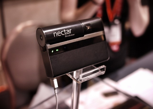 Era bateriilor descarcate a apus.Nectar,inventia de la CES care iti incarca telefonul pentru 14 zile