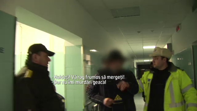 Circul facut de un sofer beat, prins in trafic de politisti: "Merg, dar nu imi murdari geaca". VIDEO
