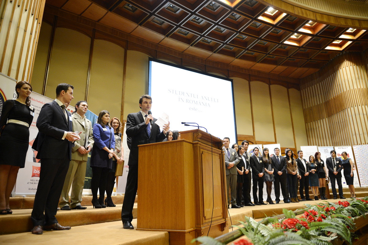 Creierele Romaniei s-au intors acasa. 5 conditiii pentru ca tinerii brilianti sa revina in tara