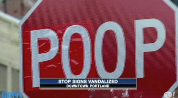 Semnul de circulatie pe care iti este rusine sa-l citesti. Farsa care a facut inconjurul lumii. FOTO