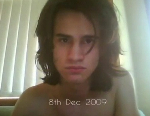 Transformare din barbat in femeie, surprinsa in 1.000 de fotografii. Cum arata acum tanarul. VIDEO