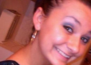 Tanara care s-a facut de rusine pe tot internetul. Ce i-a scapat in fotografia postata pe Facebook