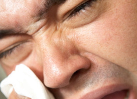 Imaginea la care niciun om nu se poate uita mai mult de 3 secunde. Ce ascunde acest barbat