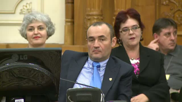 "Suntem parlamentari, nu menajere". Alesii, deranjati ca vor trebui sa stea in chirie cu 4000 de lei