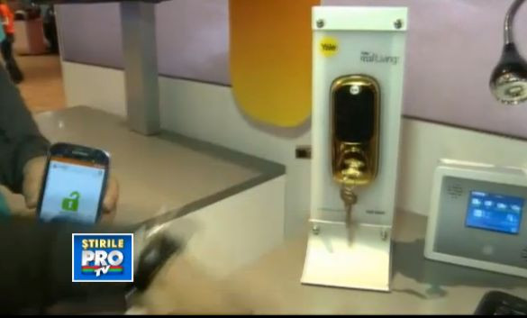 Totul e wireless la CES 2013. Cum poti sa iti controlezi casa de departe doar cu telefonul mobil