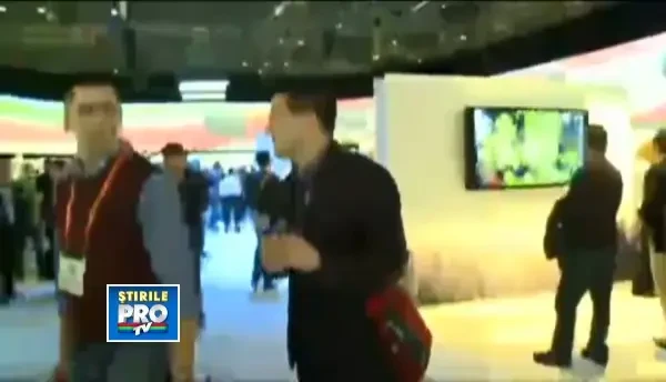 Vedeta smartphone de la CES 2013: Xperia Z. Este primul telefon cu HDR, dar si subacvatic