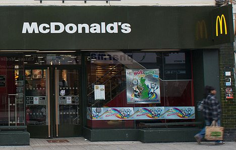 Decizia istorica a McDonald's. Cu ce vor fi inlocuite jucariile din meniul Happy Meal