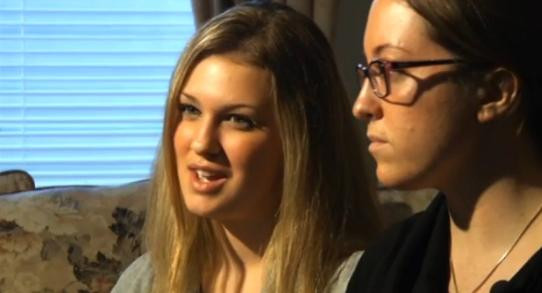 Mesajul primit de doua lesbiene de la patronul cafenelei in care intrasera