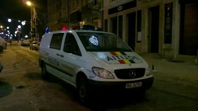 Tanar impuscat, dupa ce i-a facut avansuri unei fete. Pistolarul: Credeam ca o sa fie violata
