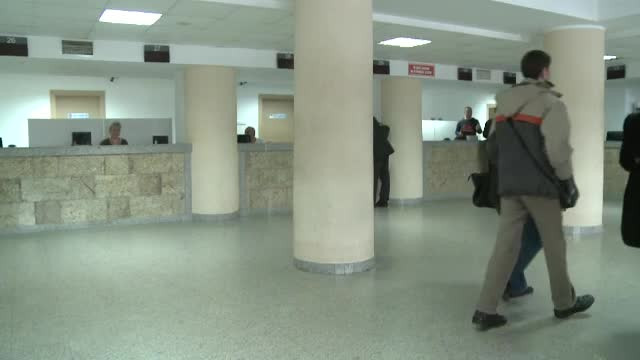 Ziua ideala pentru a evita cozile de la ghiseu. Astazi a fost zi de lucru in institutiile statului