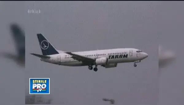 Avion Tarom avariat dupa ce a fost lovit de fulger la Istanbul. Pasagerii sunt in siguranta
