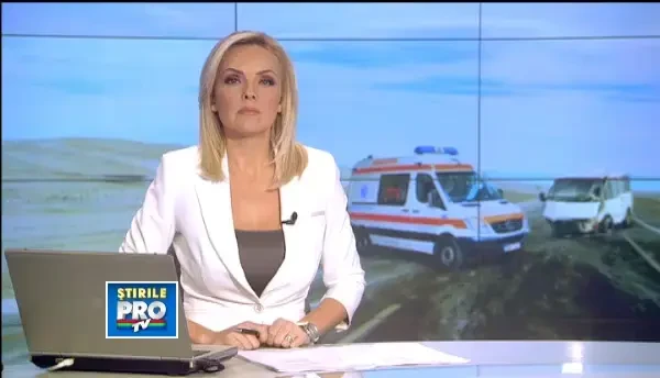 Sapte raniti intr-un accident pe DN 7, in care a fost implicat un microbuz si un autoturism BMW