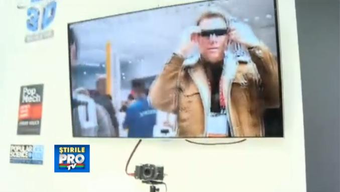 George Buhnici, la CES 2013: Cum arata camera foto 3D si primul televizor curbat din lume