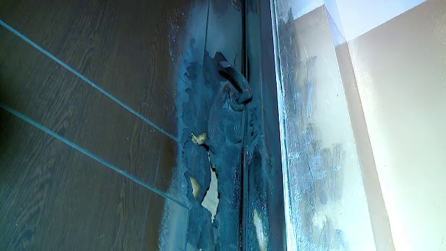 Amenintare ca in filmele cu gangsteri pentru un om de afaceri din Constanta: I-au incendiat usa