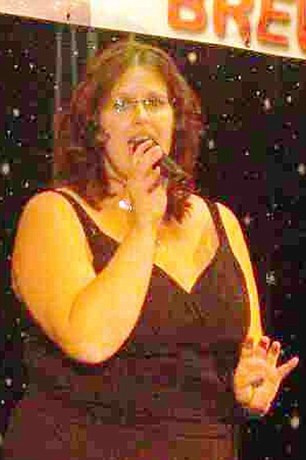 Cheltuia 80 de lire pe zi doar pentru fast-food. Transformarea unei femei care cantarea 107 kg. FOTO