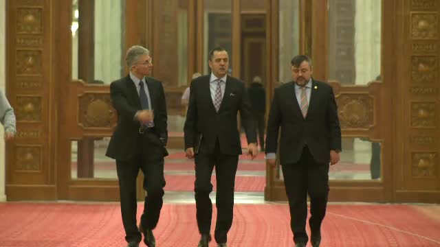 Hotelierii de lux se tem ca vor ramane cu 240 de camere goale. Cum vor negocia cu parlamentarii