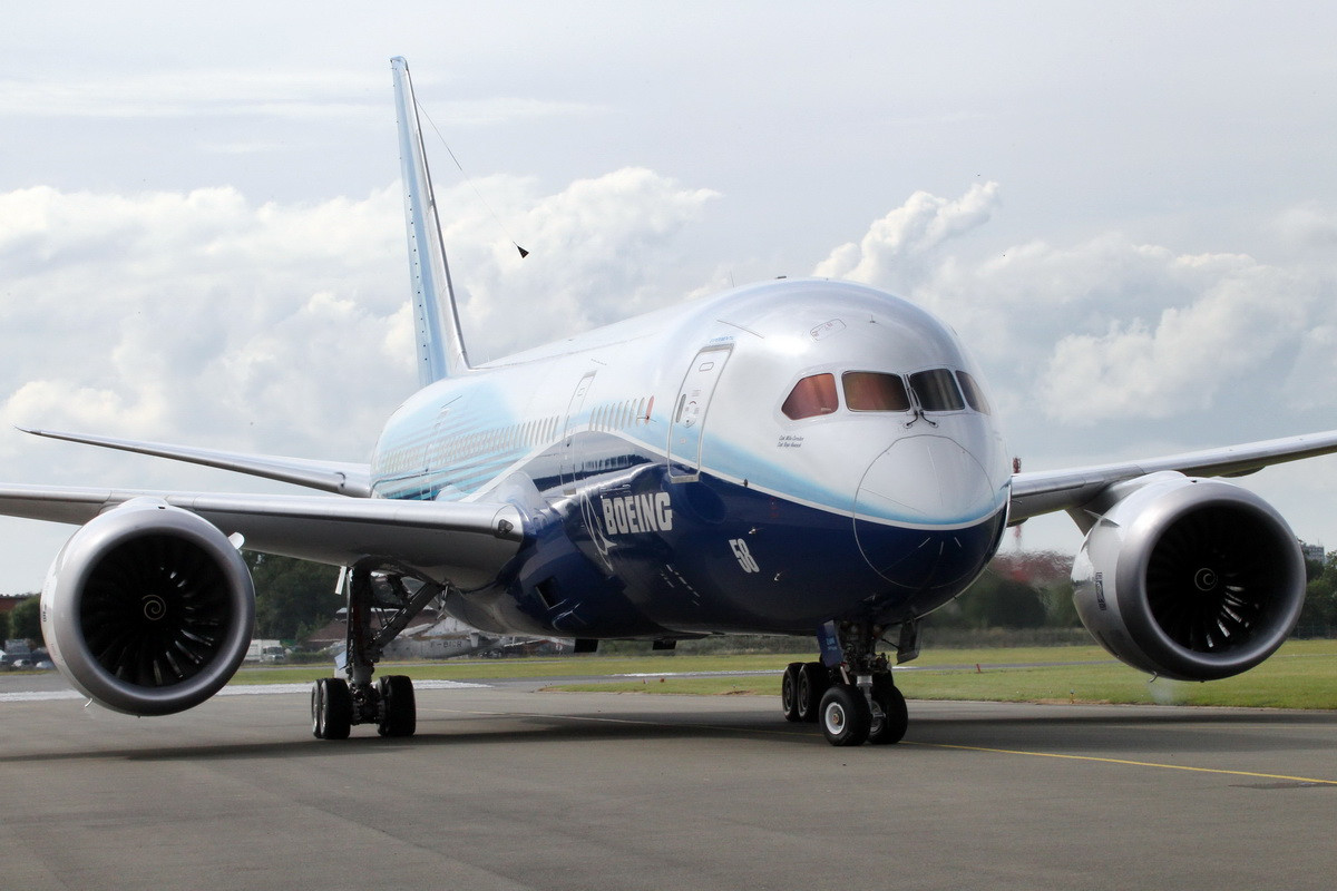 Cum a ajuns un intreg model de avioane blocat la sol, pentru prima oara in ultimii 34 de ani