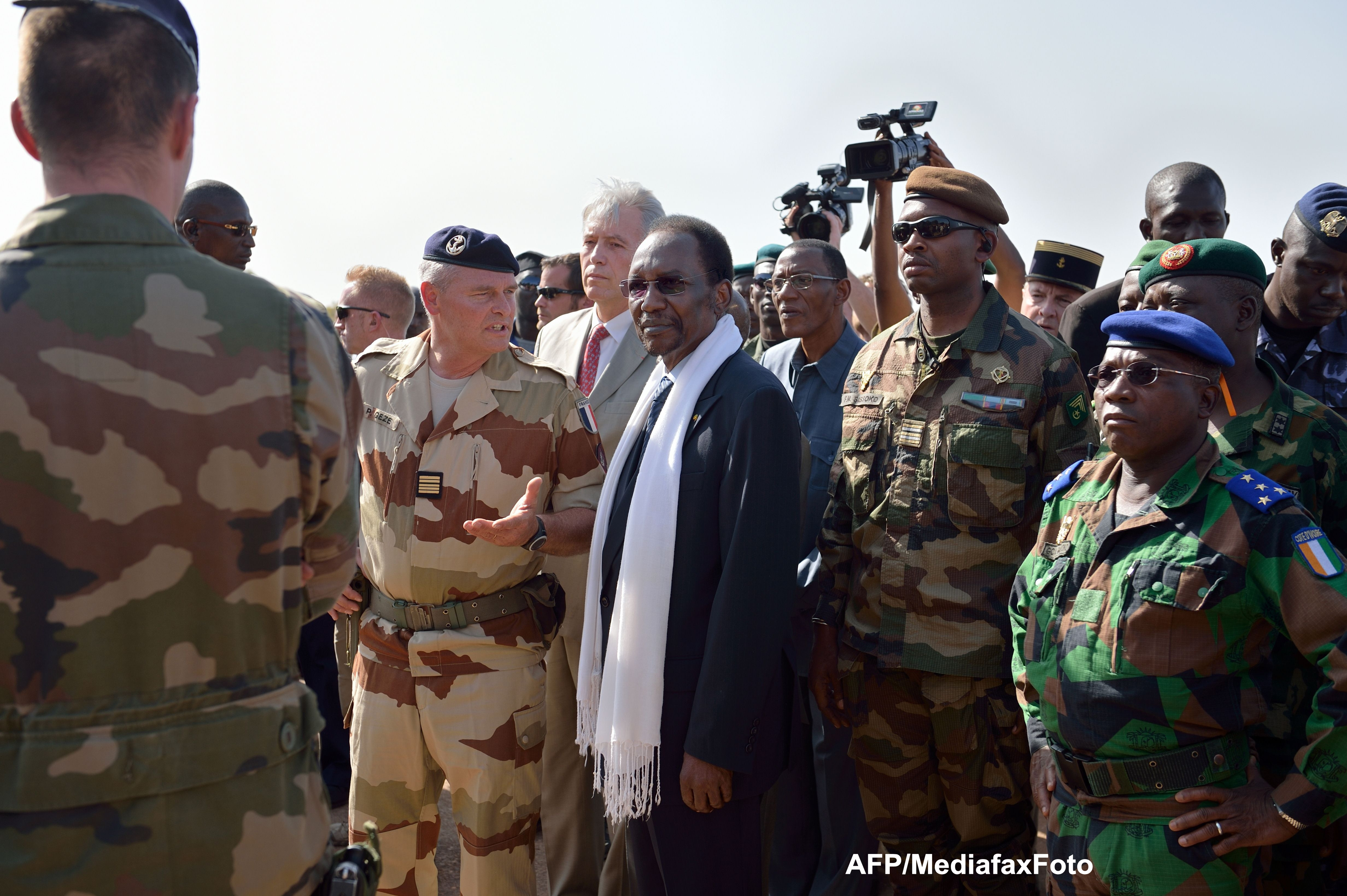 Ostatici in Algeria. Unul dintre prizonieri a fost fortat sa poarte un colier de explozibili la gat