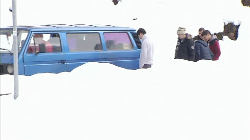 Europa Centrala este sub zapada. Sute de localitati izolate si drumuri blocate de troiene de 2 metri