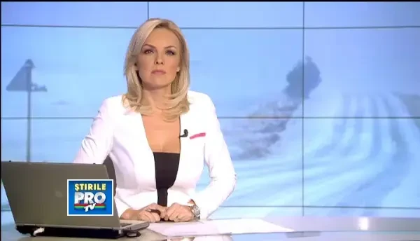 Zonele din Romania paralizate de vant si ninsori: 20 de localitati fara curent si sosele cu polei