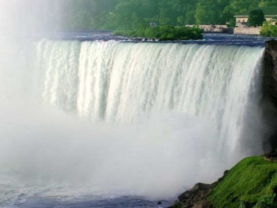Cea mai pretioasa resursa a omenirii, fara care nu exista viata devine cea mai scumpa marfa din lume