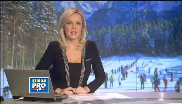 Cum au sarbatorit turistii Ziua Mondiala a Zapezii pe partiile din Azuga si Rasnov. VIDEO