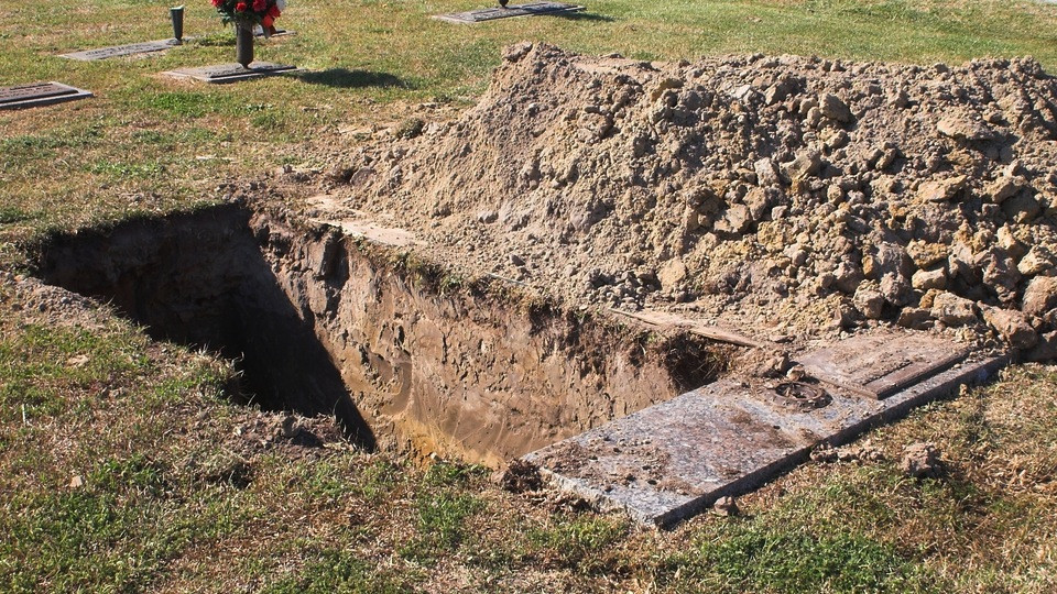 Suparata ca tatal nu i-a lasat nimic dupa moarte, o tanara a recurs la un gest necugetat. Acum, ea a ajuns la inchisoare